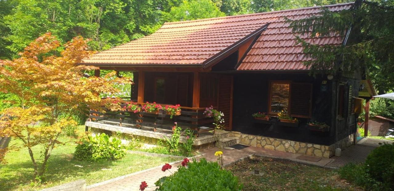 Stubicke Toplice Cabin In The Woods Vukelic מראה חיצוני תמונה